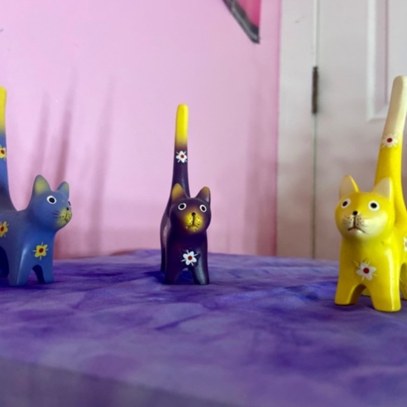 Handmade Cat Trio ๐ฑ Ring Display Colorful Floral Jewelry Accessory Stand - Picture 3 of 7